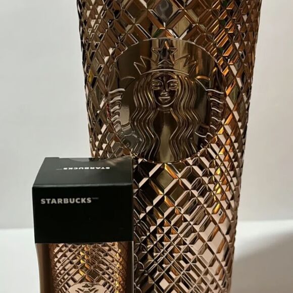 Rose Gold Set With Venti Tumbler & Keychain NWT - Picture 1 of 3
